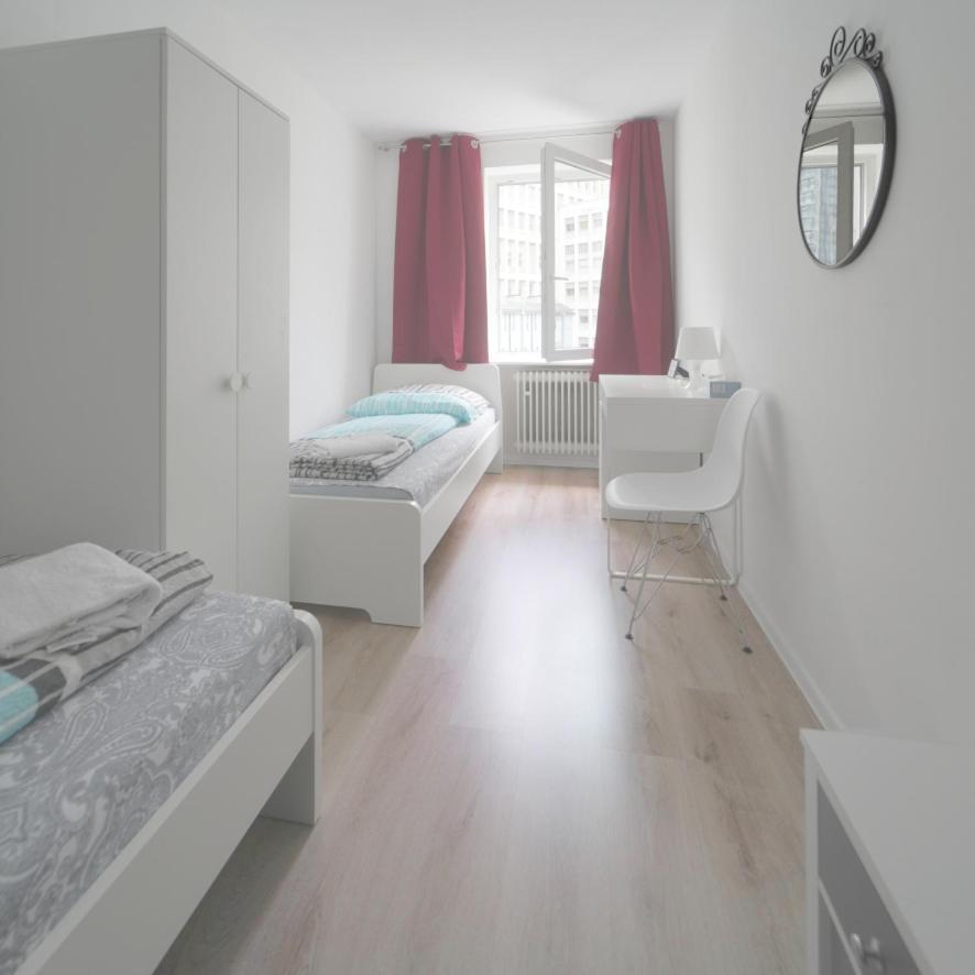 Schoenes Helles Zimmer Direkt In Frankfurt City Nr 301 Otel Frankfurt am Main Dış mekan fotoğraf
